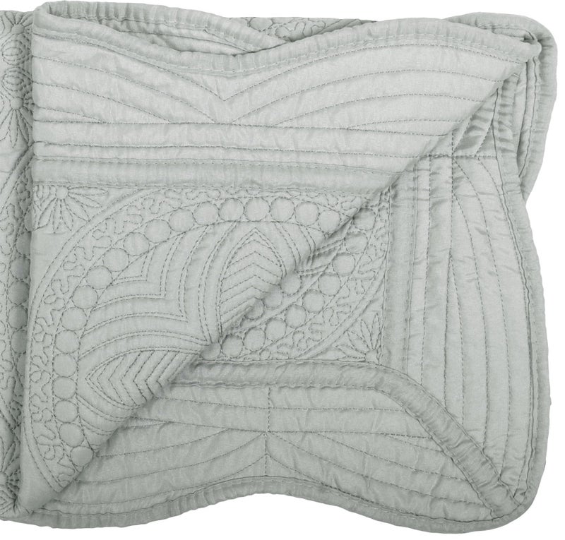 MONOBLANKS Baby Quilt Personlized Monogram Lightweight Embossed Scalloped Throw Blanket Four Seasons (Gray) - Image 4